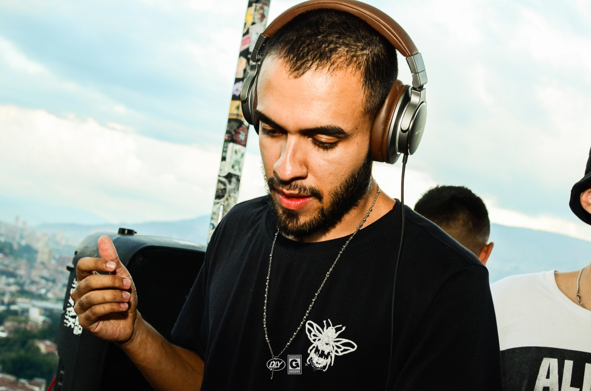 Entrevista con Alex Rojas: Pasiones y Desafíos en la Música Electrónica