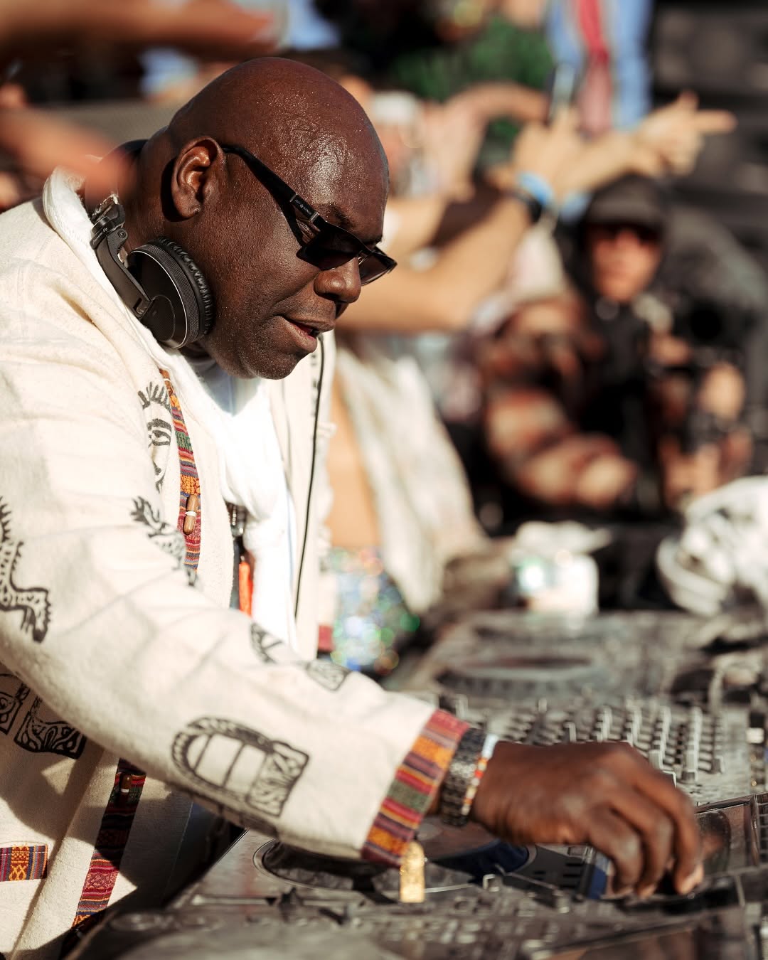 Carl Cox comparte su sesión de DJ en Burning Man